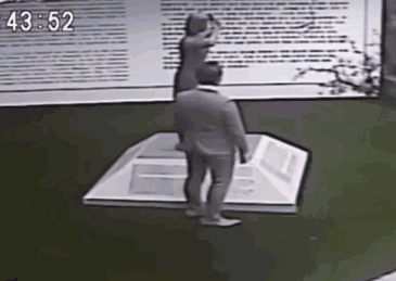 腳踹臺灣慰安婦銅像日本人辯稱腳麻 這么不要臉？
